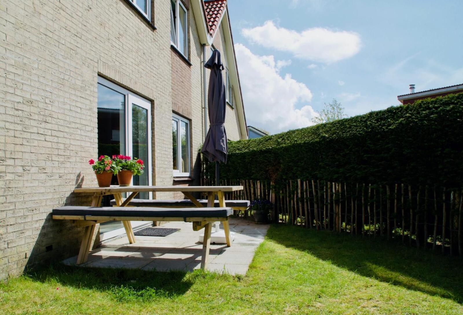 Mosselbank 93 - Noordzeepark Ouddorp, With Private Front And Back Garden Near The Beach - Not For Companies Eksteriør bilde